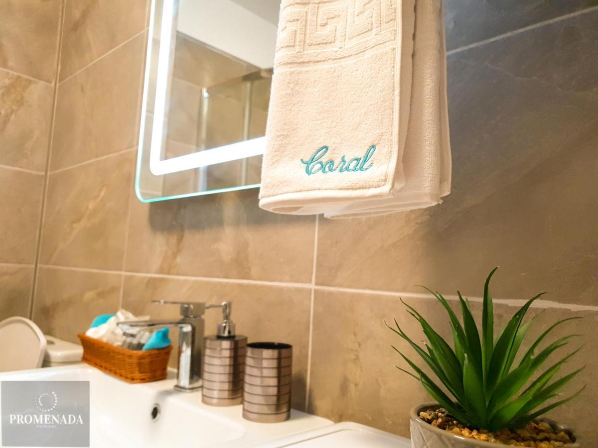 Coral Aparthotel Pool & Spa Mamaia Nord Неводарі Екстер'єр фото